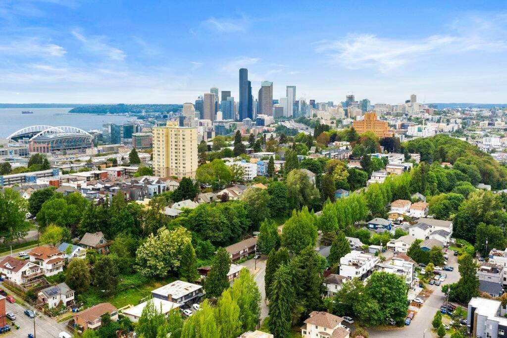 Hillside In Seattle - Updated And Well Appointed. 外观 照片